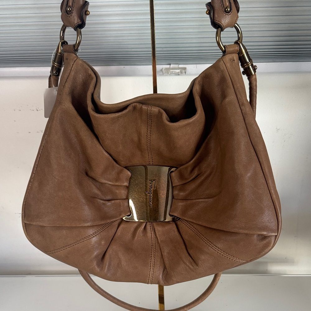 Salvatore Ferragamo Vintage Gancini Leather Hobo Bag – Tan